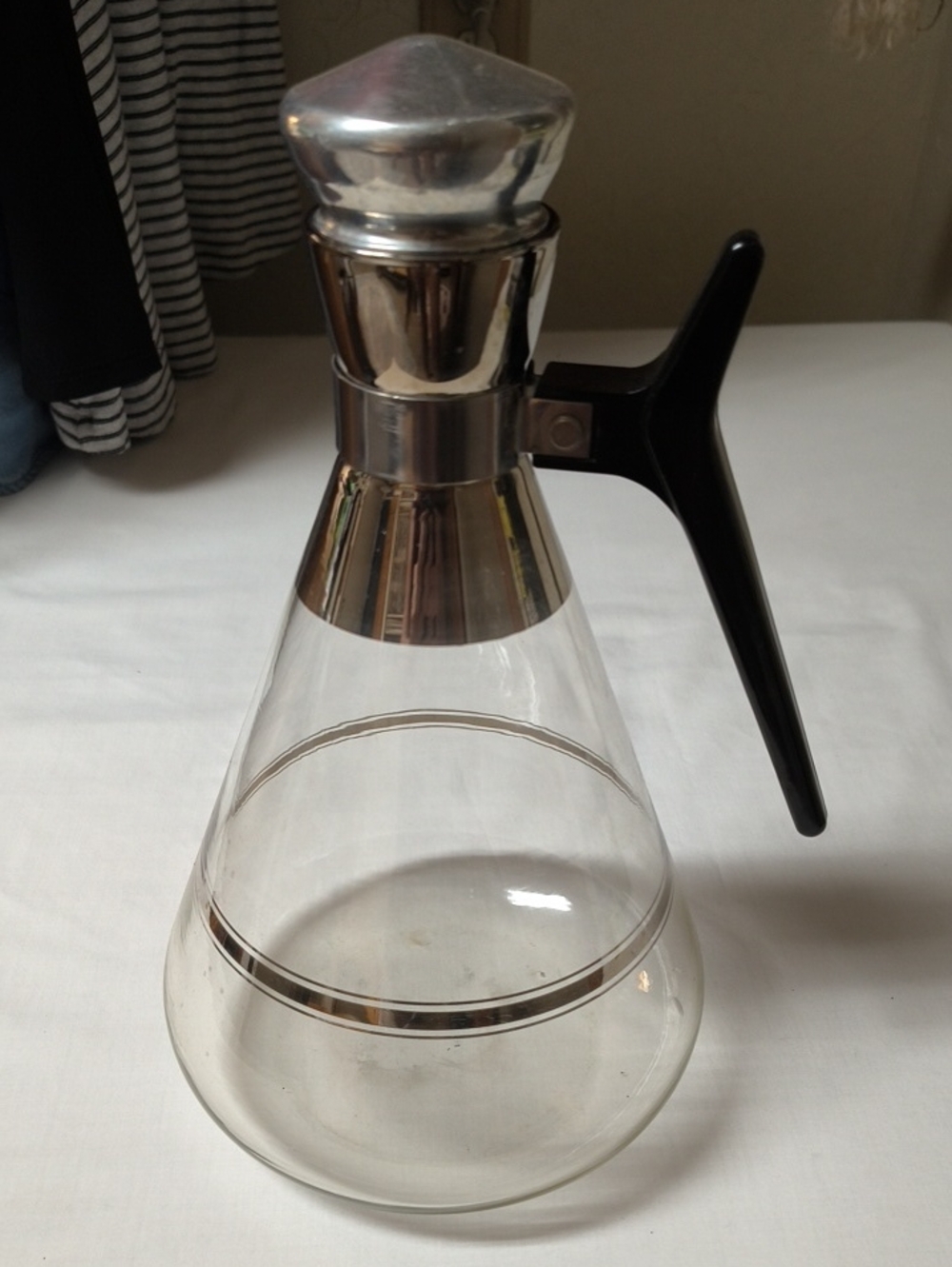 Retro Whimsical Glass Stainless Steel Coffee Carafe Decanter Warmer Black Handle